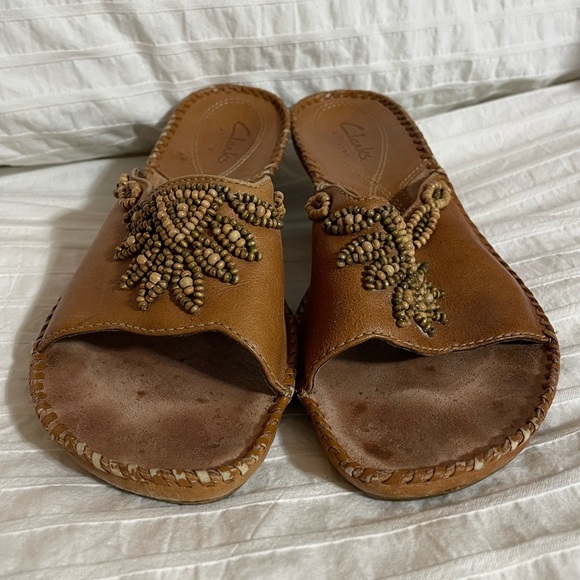 Clark’s artisan sandels - Picture 1 of 4